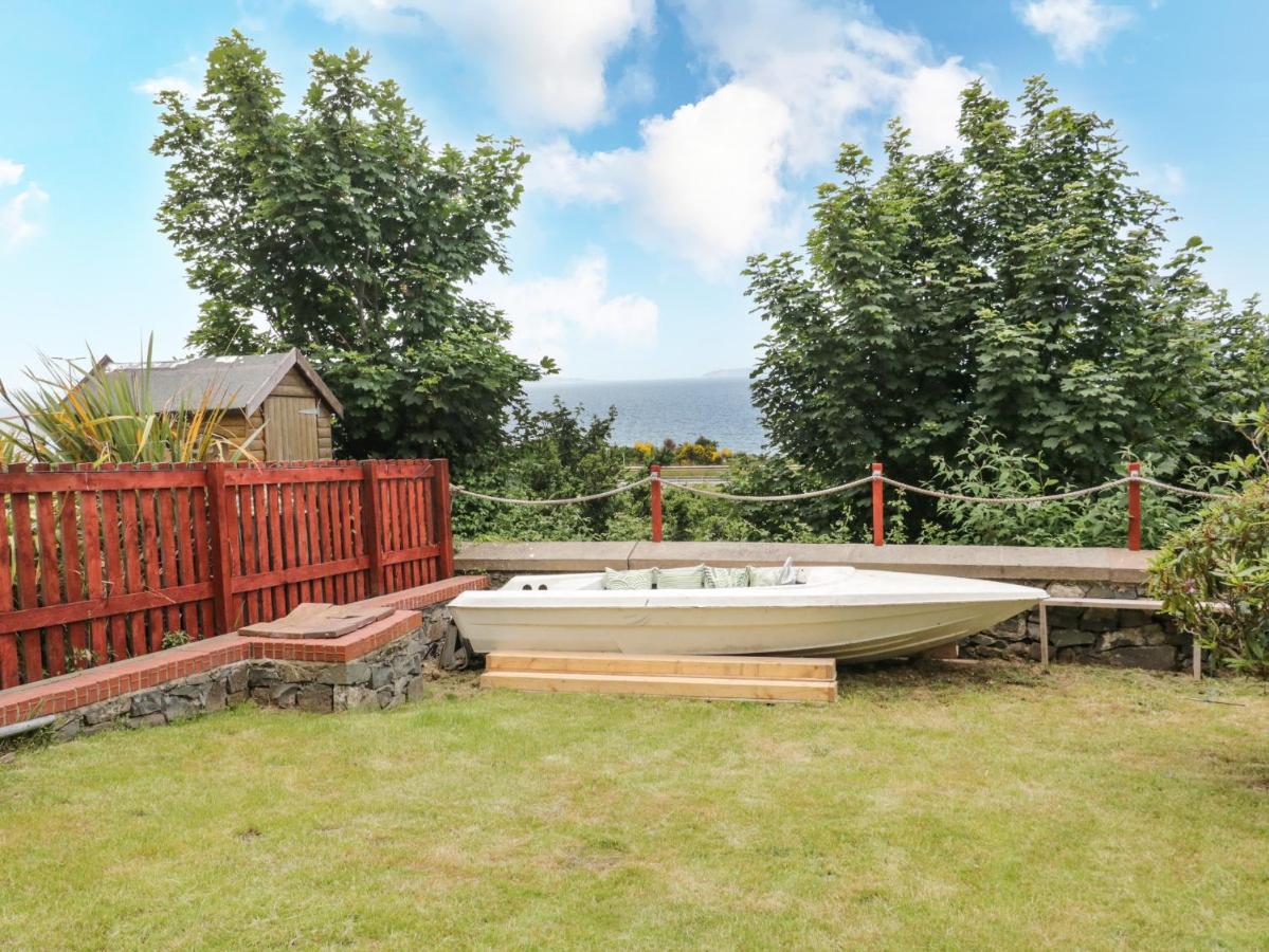 Llys Madoc, Basement Apartment Penmaen-mawr Екстериор снимка